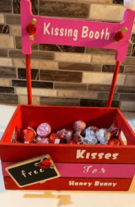 Easy Dollar Tree Diy Kissing Booth Valentine S Day Crafts I Luve It