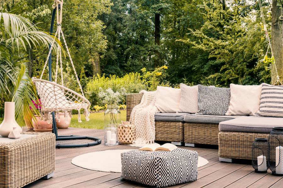 10 Amazing Patio Decorating Ideas That Will Make You Want To Live ...