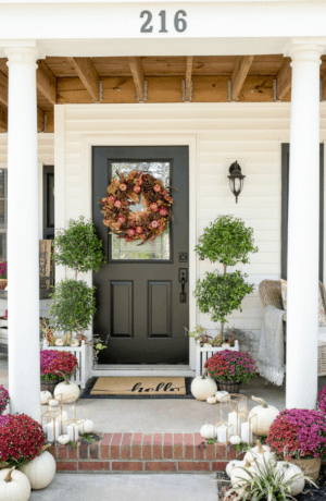 31 Fall Porch Decorating Ideas That Look Absolutely Amazing - I Luve It