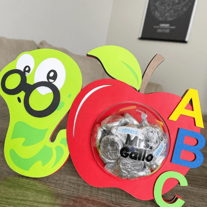 31 Amazing Teacher Appreciation Gifts to Get Your Favorite Teachers ...