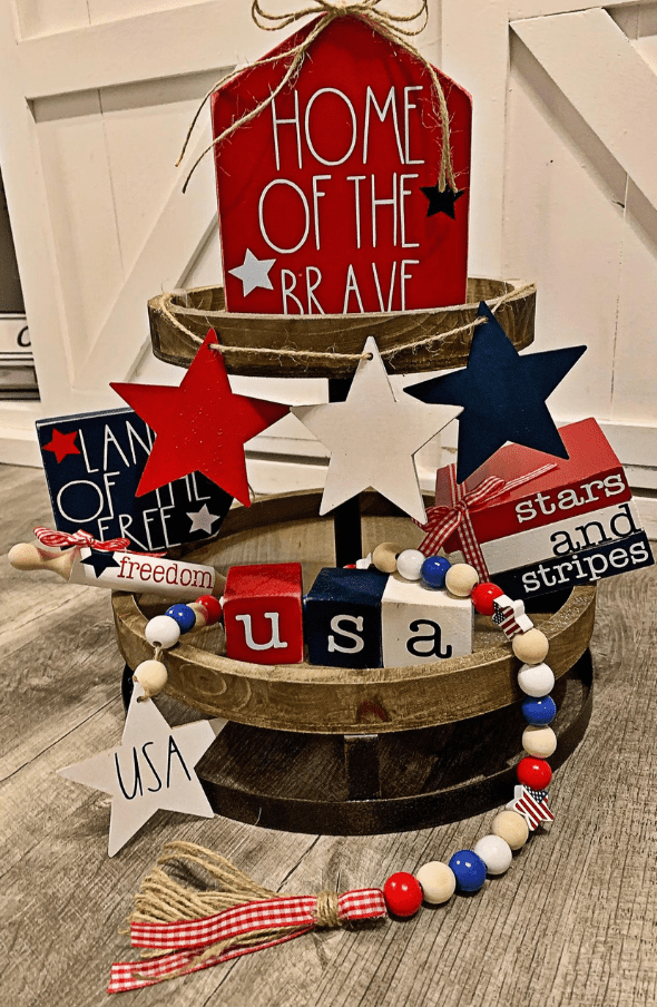 4th of July tiered tray decor