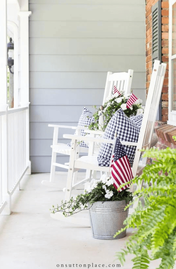 19 Best Patriotic 4th of July Porch Decor Ideas - I Luve It