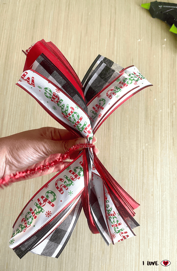 ribbon bow christmas wreath