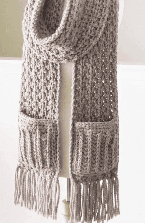 pocket crochet scarf 
