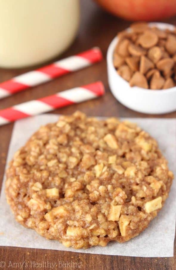 apple pie oatmeal cookies