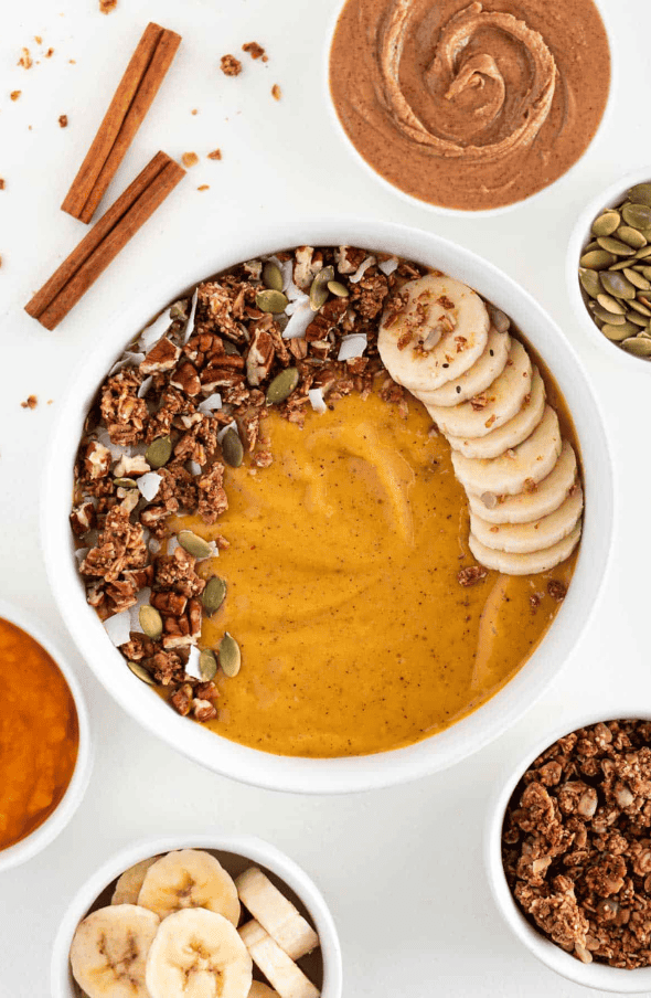 pumpkin spice smoothie bowl